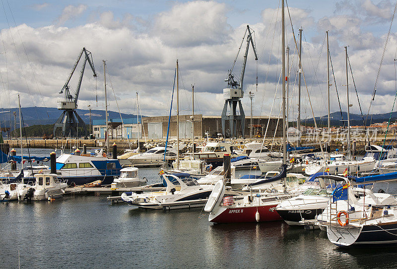 Sailboats, marina in Vilagarcía de Arousa, Pontevedra province, Galicia, Spain.